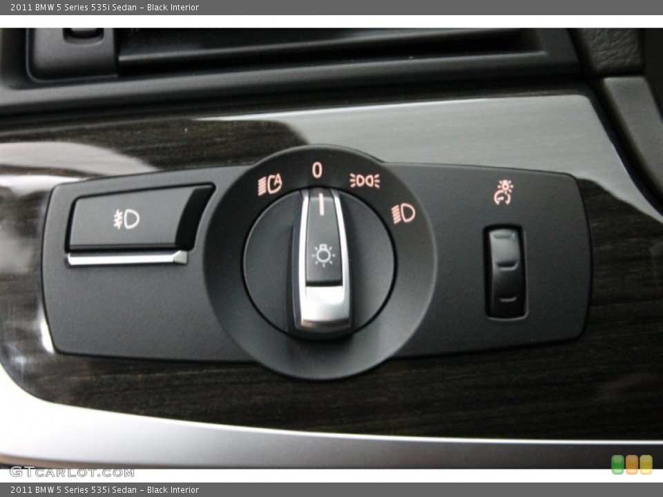 Black Interior Controls for the 2011 BMW 5 Series 535i Sedan #80769902