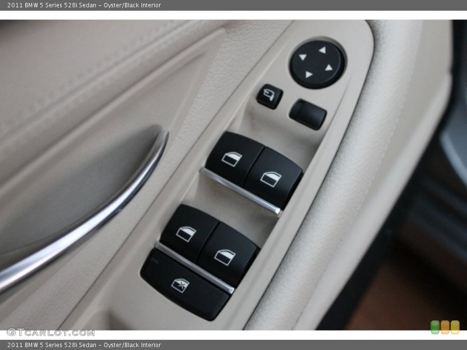 Oyster/Black Interior Controls for the 2011 BMW 5 Series 528i Sedan #80771568
