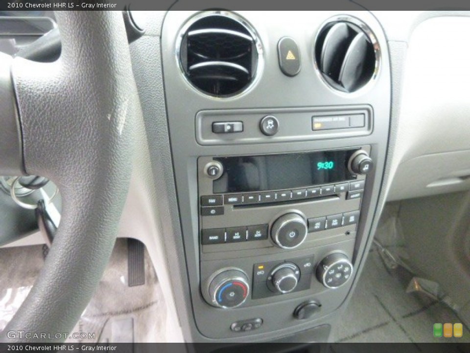 Gray Interior Controls for the 2010 Chevrolet HHR LS #80783352