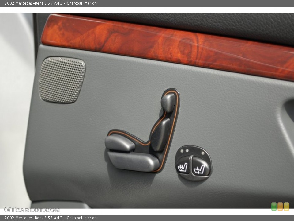 Charcoal Interior Controls for the 2002 Mercedes-Benz S 55 AMG #80795569