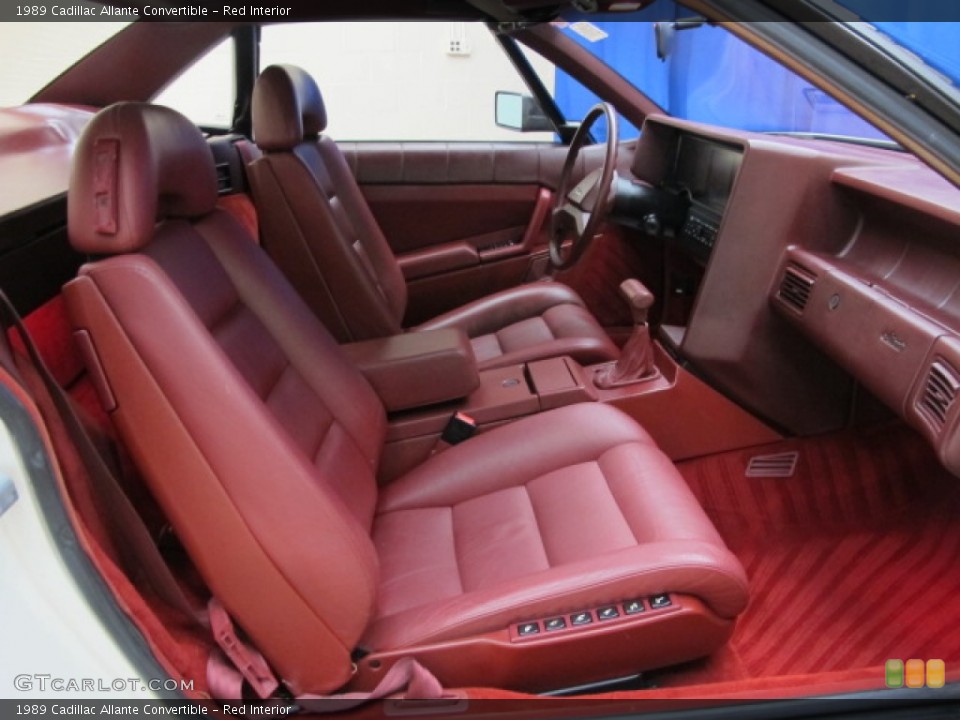 Red Interior Photo for the 1989 Cadillac Allante Convertible #80800606