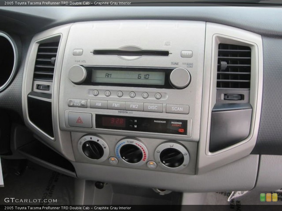 Graphite Gray Interior Controls for the 2005 Toyota Tacoma PreRunner TRD Double Cab #80807915