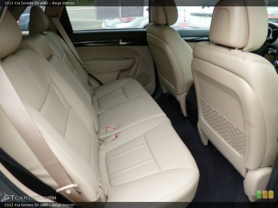 Beige Interior Rear Seat for the 2013 Kia Sorento EX AWD #80811190