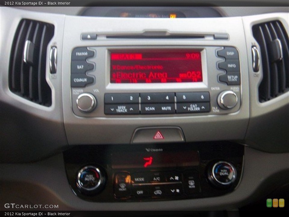 Black Interior Controls for the 2012 Kia Sportage EX #80814325