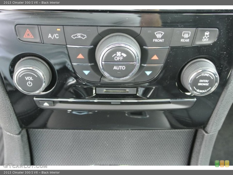 Black Interior Controls for the 2013 Chrysler 300 S V6 #80815534
