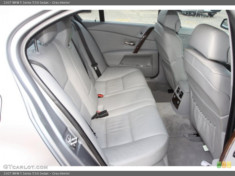 Grey Interior Rear Seat for the 2007 BMW 5 Series 530i Sedan #80817616