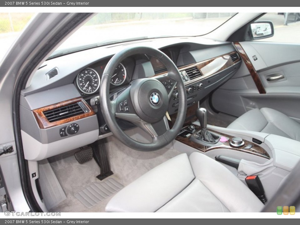 Grey Interior Prime Interior for the 2007 BMW 5 Series 530i Sedan #80817730