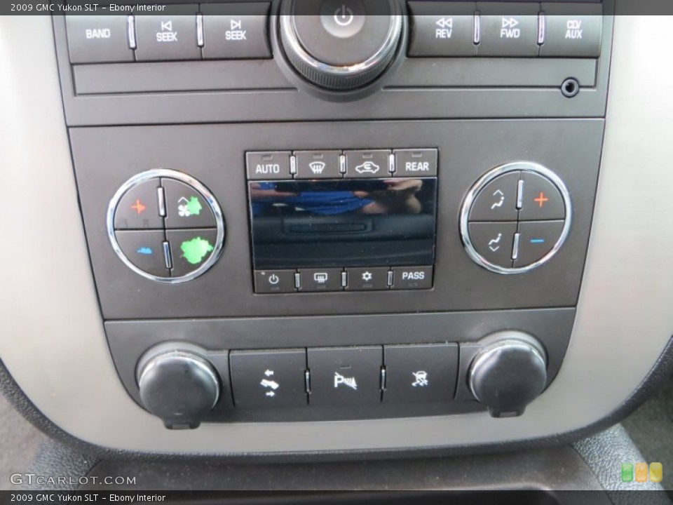Ebony Interior Controls for the 2009 GMC Yukon SLT #80839519