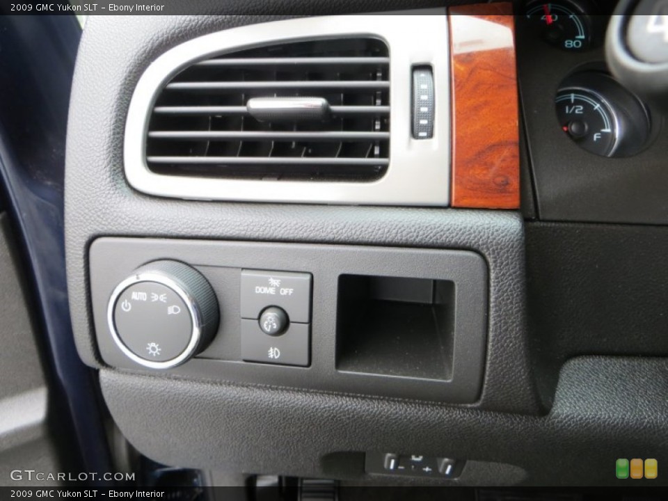 Ebony Interior Controls for the 2009 GMC Yukon SLT #80839603