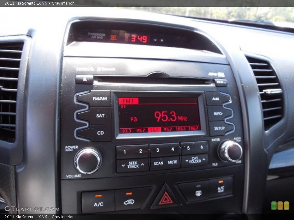 Gray Interior Audio System for the 2011 Kia Sorento LX V6 #80839961