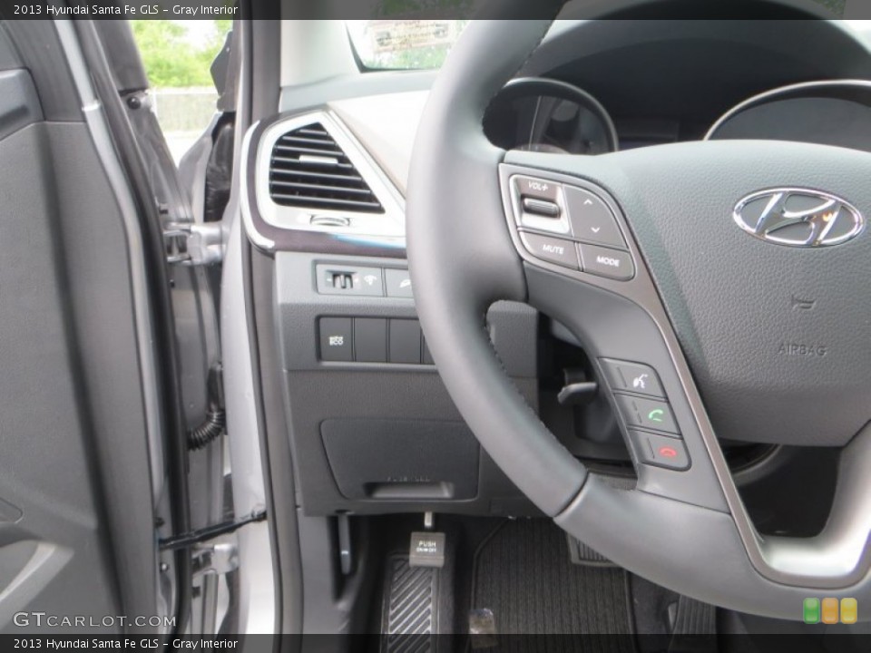 Gray Interior Controls for the 2013 Hyundai Santa Fe GLS #80842000