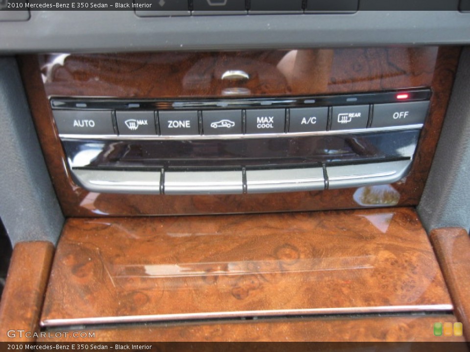 Black Interior Controls for the 2010 Mercedes-Benz E 350 Sedan #80846461