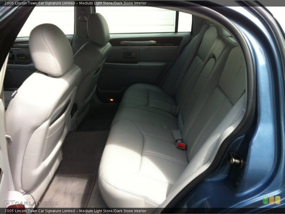Medium Light Stone/Dark Stone Interior Rear Seat for the 2005 Lincoln Town Car Signature Limited #80848918