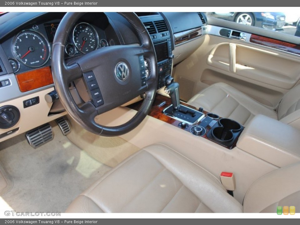 Pure Beige Interior Prime Interior for the 2006 Volkswagen Touareg V8 #80851609