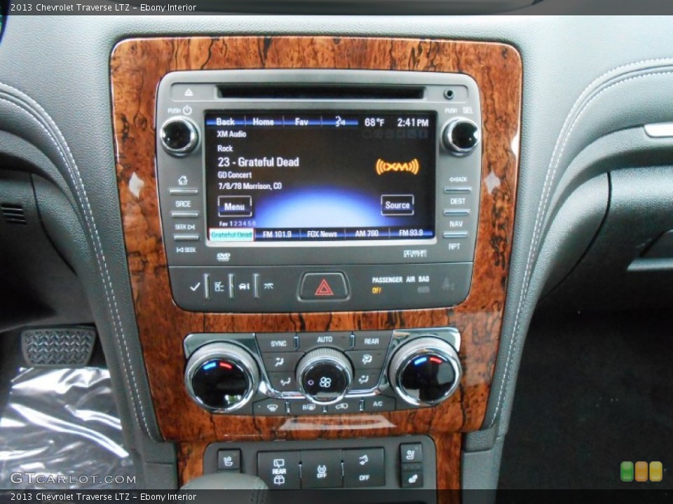Ebony Interior Controls for the 2013 Chevrolet Traverse LTZ #80852964