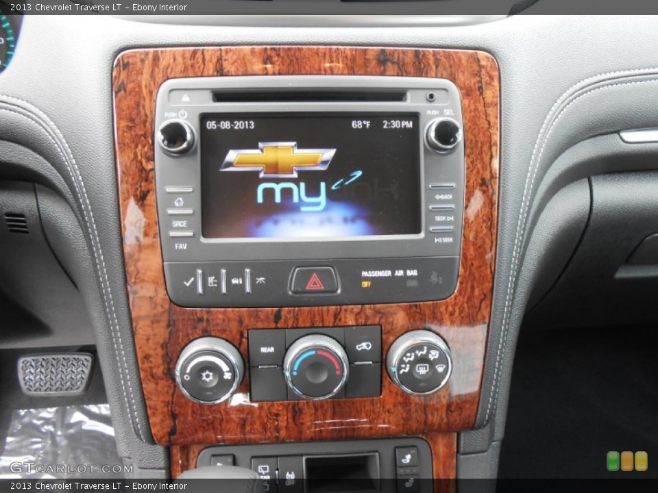 Ebony Interior Controls for the 2013 Chevrolet Traverse LT #80853354