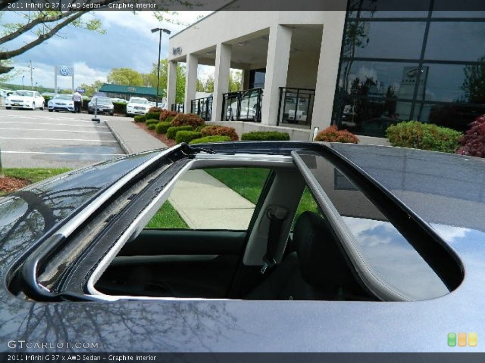Graphite Interior Sunroof for the 2011 Infiniti G 37 x AWD Sedan #80863425