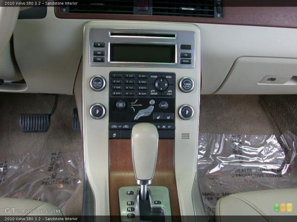 Sandstone Interior Controls for the 2010 Volvo S80 3.2 #80863516