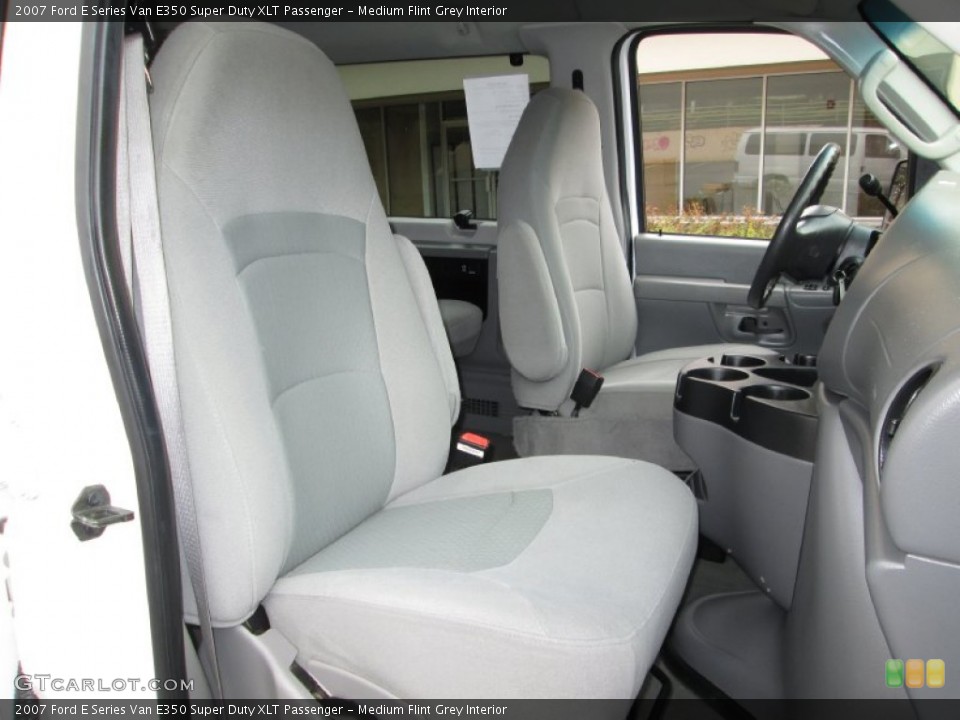 Medium Flint Grey Interior Photo for the 2007 Ford E Series Van E350 Super Duty XLT Passenger #80868157