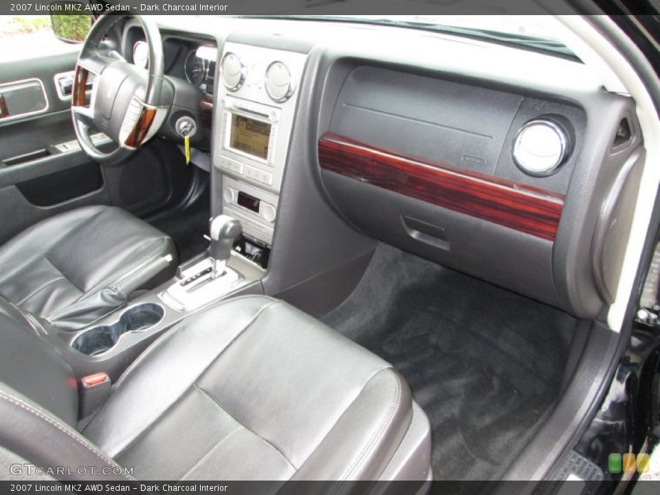 Dark Charcoal Interior Dashboard for the 2007 Lincoln MKZ AWD Sedan #80871511