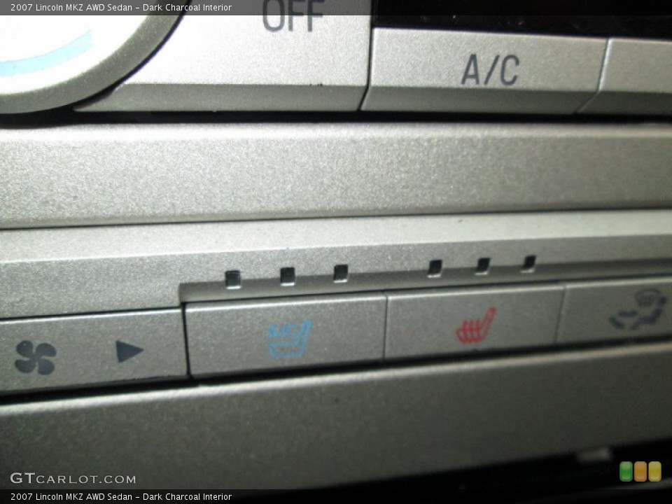 Dark Charcoal Interior Controls for the 2007 Lincoln MKZ AWD Sedan #80871661
