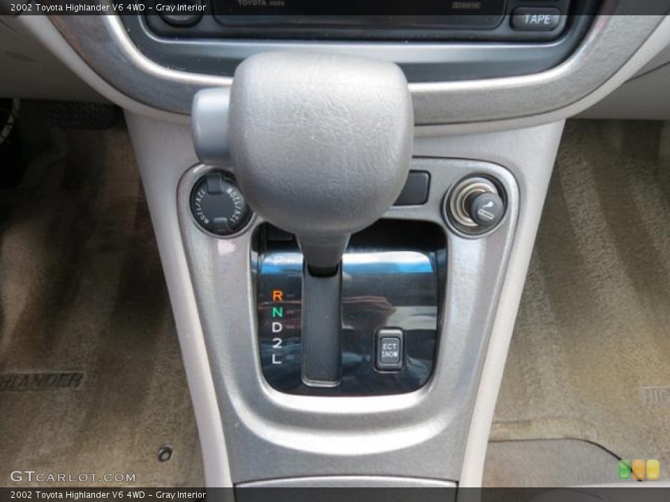 Gray Interior Transmission for the 2002 Toyota Highlander V6 4WD #80872202