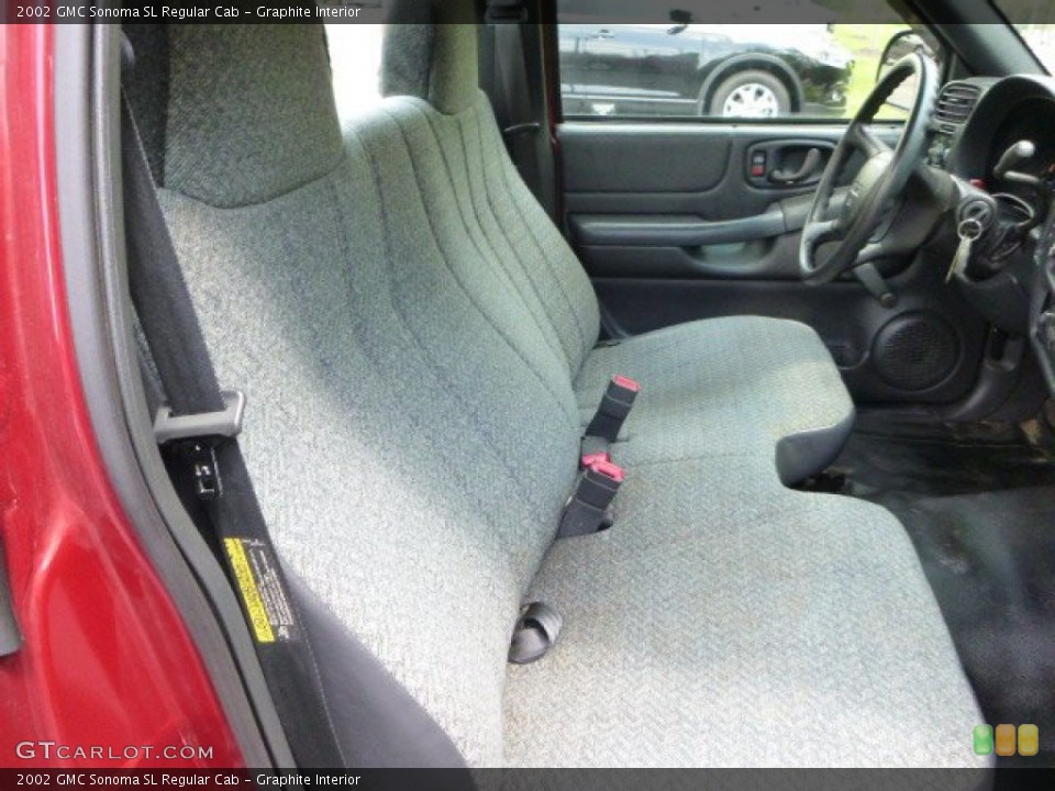Graphite Interior Front Seat for the 2002 GMC Sonoma SL Regular Cab #80875717