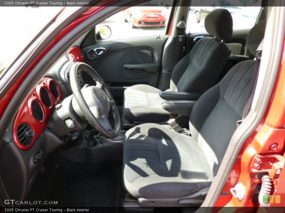 Black Interior Photo for the 2005 Chrysler PT Cruiser Touring #80879131
