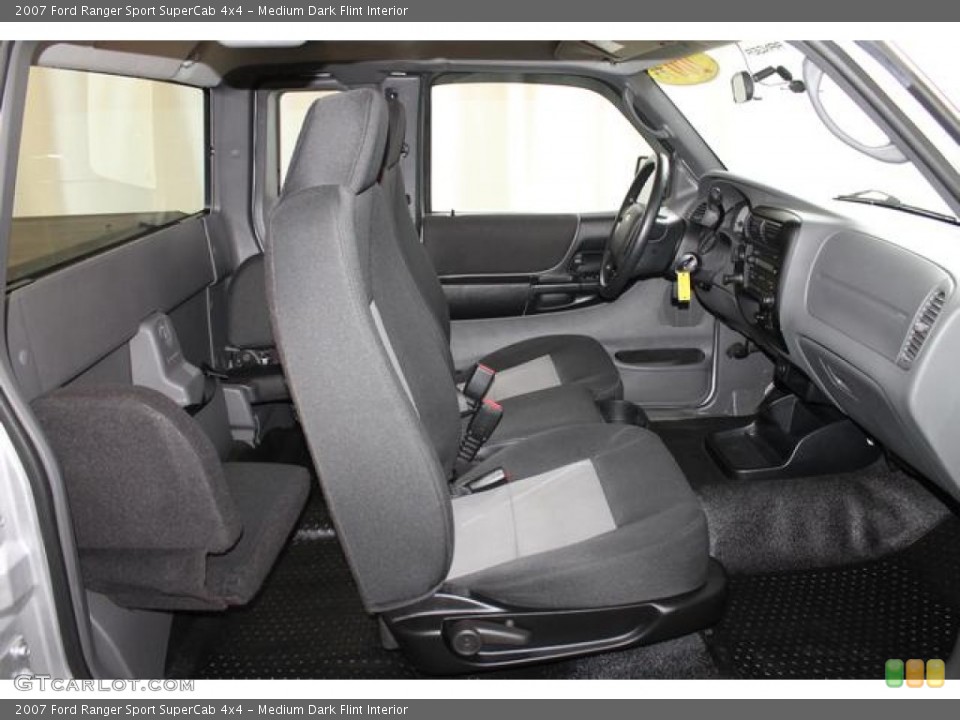Medium Dark Flint Interior Photo for the 2007 Ford Ranger Sport SuperCab 4x4 #80879359