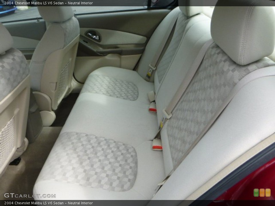 Neutral Interior Rear Seat for the 2004 Chevrolet Malibu LS V6 Sedan #80882029