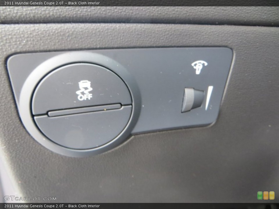 Black Cloth Interior Controls for the 2011 Hyundai Genesis Coupe 2.0T #80893092