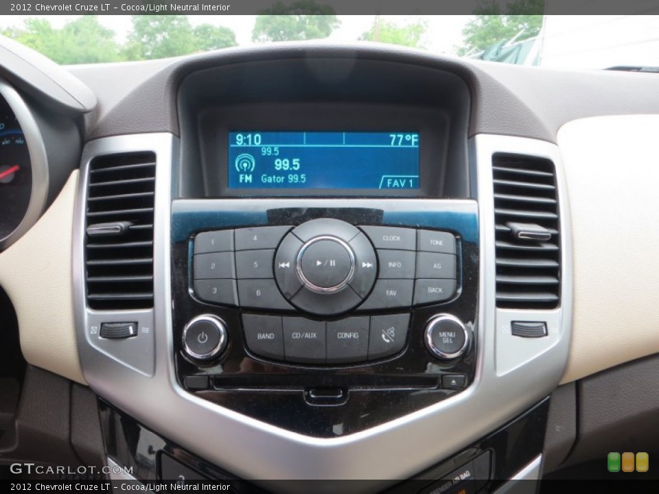 Cocoa/Light Neutral Interior Controls for the 2012 Chevrolet Cruze LT #80893990