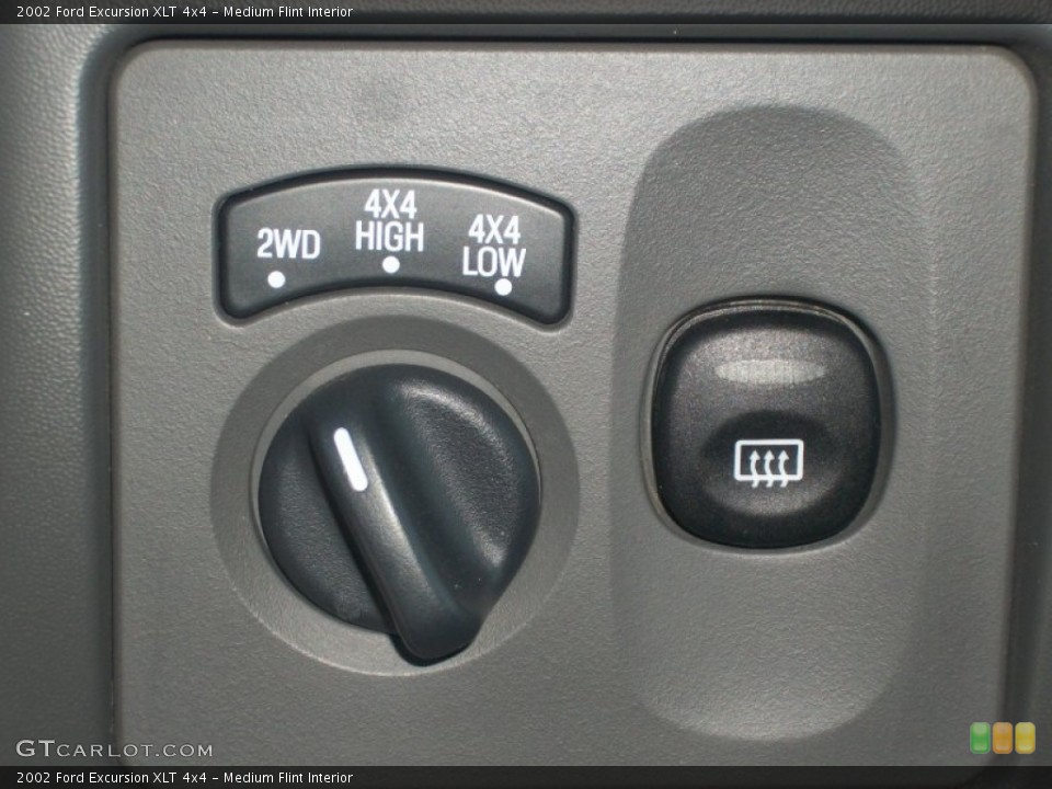 Medium Flint Interior Controls for the 2002 Ford Excursion XLT 4x4 #80906341