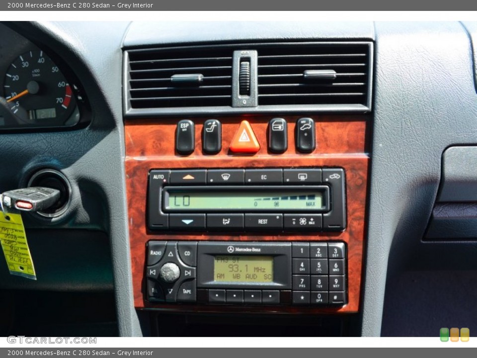 Grey Interior Controls for the 2000 Mercedes-Benz C 280 Sedan #80906451