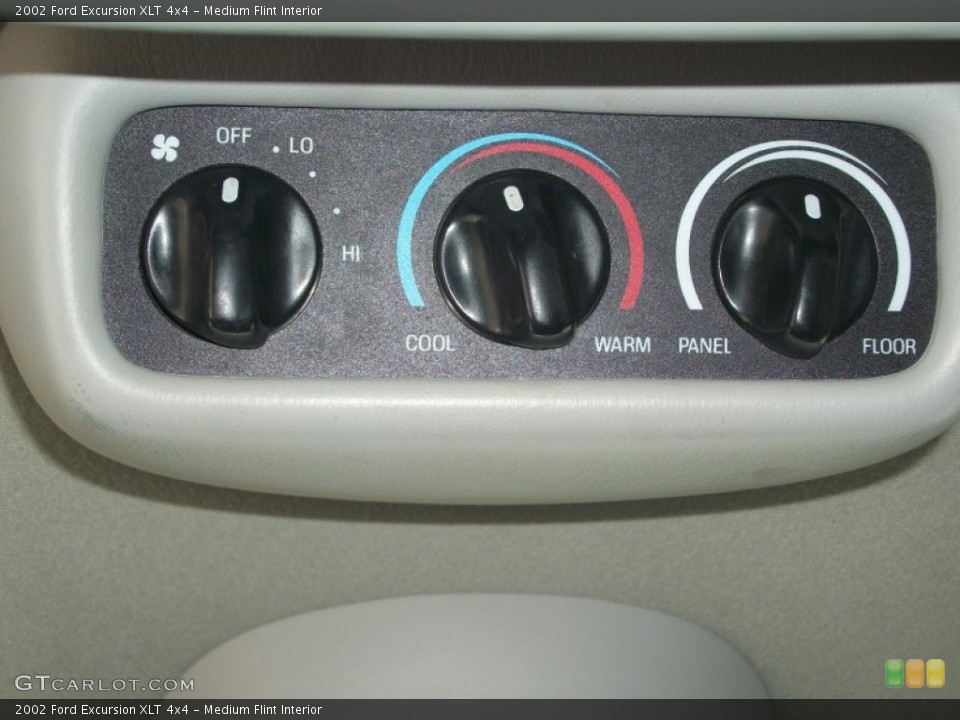 Medium Flint Interior Controls for the 2002 Ford Excursion XLT 4x4 #80906636
