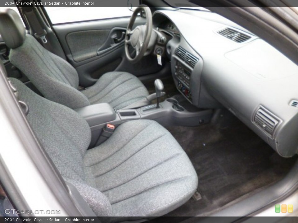 Graphite Interior Photo for the 2004 Chevrolet Cavalier Sedan #80915423