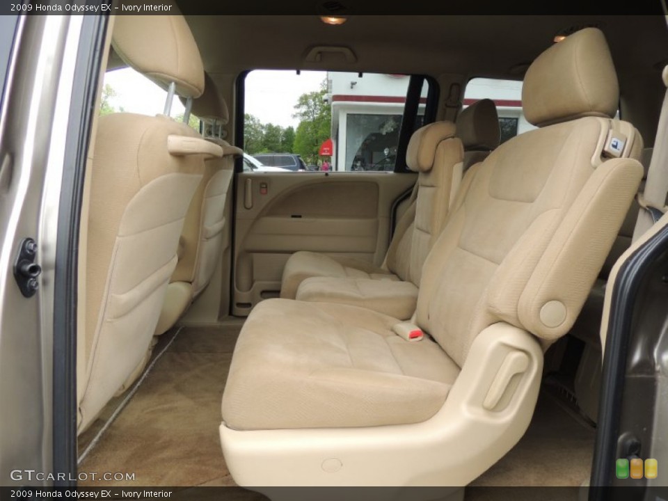 Ivory Interior Rear Seat for the 2009 Honda Odyssey EX #80929454