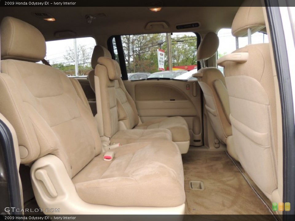 Ivory Interior Rear Seat for the 2009 Honda Odyssey EX #80929507