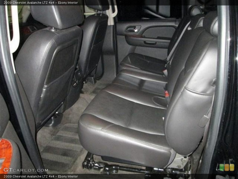 Ebony Interior Rear Seat for the 2009 Chevrolet Avalanche LTZ 4x4 #80937951