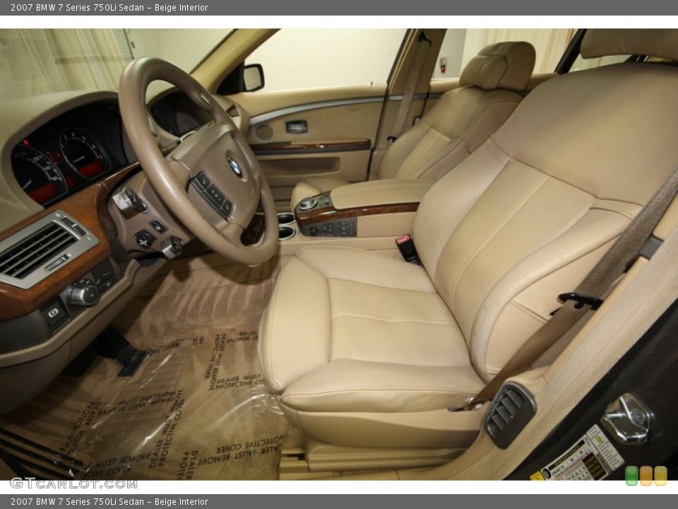 Beige Interior Photo for the 2007 BMW 7 Series 750Li Sedan #80943171