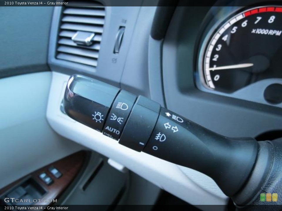 Gray Interior Controls for the 2010 Toyota Venza I4 #80950685