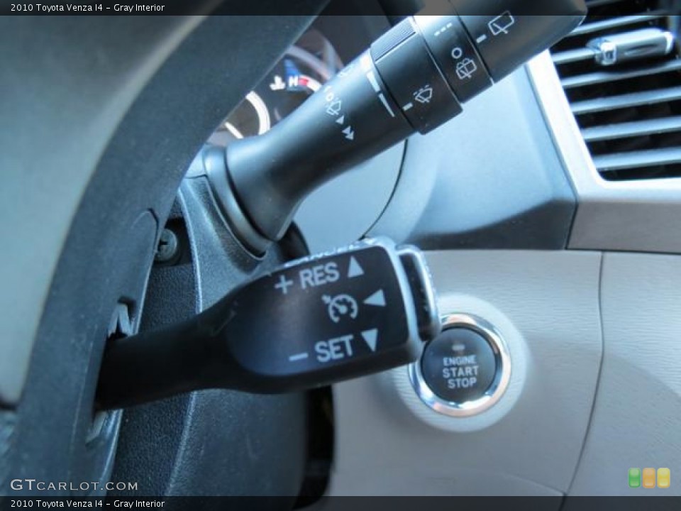 Gray Interior Controls for the 2010 Toyota Venza I4 #80950729