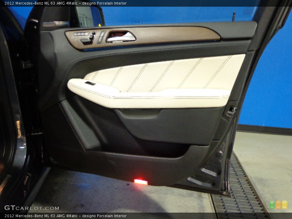 designo Porcelain Interior Door Panel for the 2012 Mercedes-Benz ML 63 AMG 4Matic #80969715