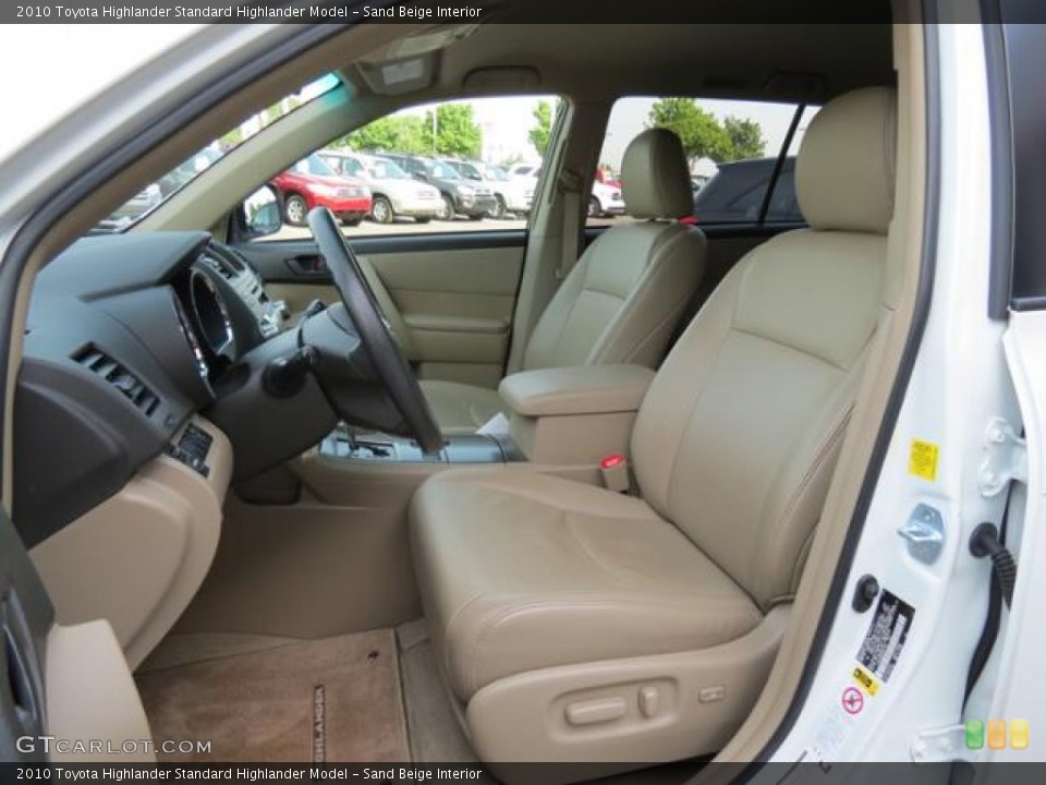 Sand Beige Interior Photo for the 2010 Toyota Highlander  #80975946