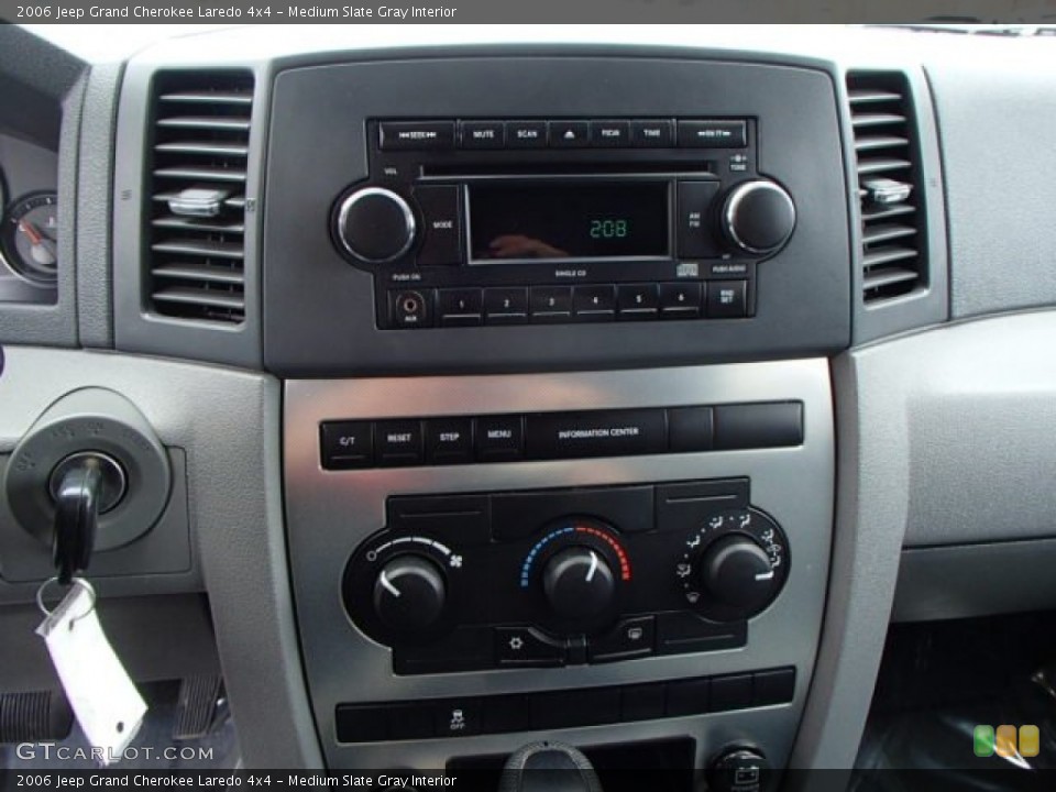 Medium Slate Gray Interior Controls for the 2006 Jeep Grand Cherokee Laredo 4x4 #80978468