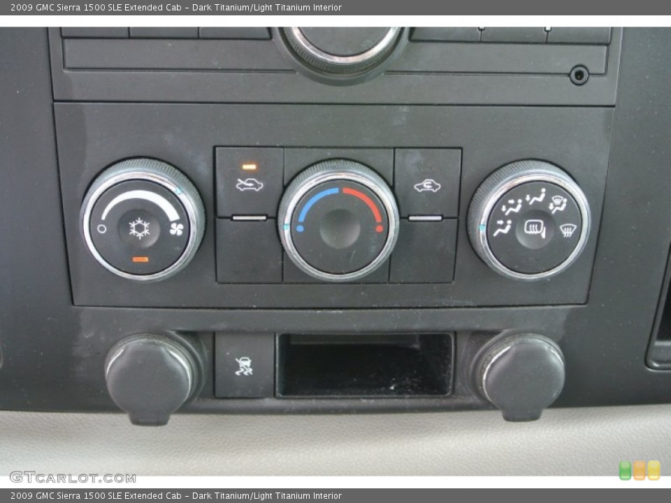 Dark Titanium/Light Titanium Interior Controls for the 2009 GMC Sierra 1500 SLE Extended Cab #80979729