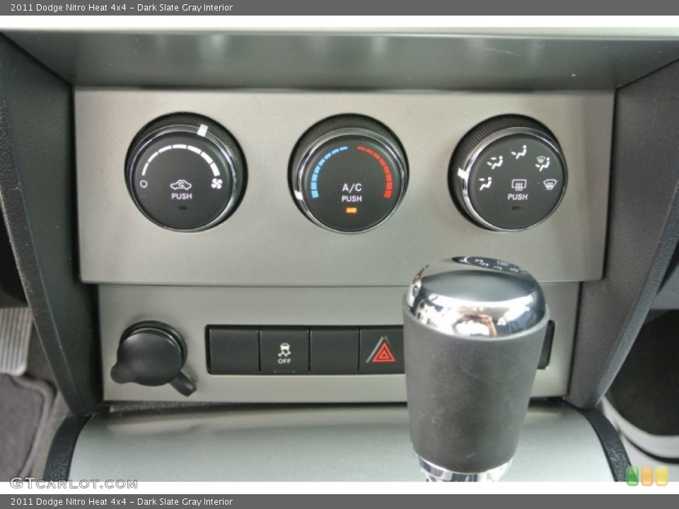Dark Slate Gray Interior Controls for the 2011 Dodge Nitro Heat 4x4 #80983392