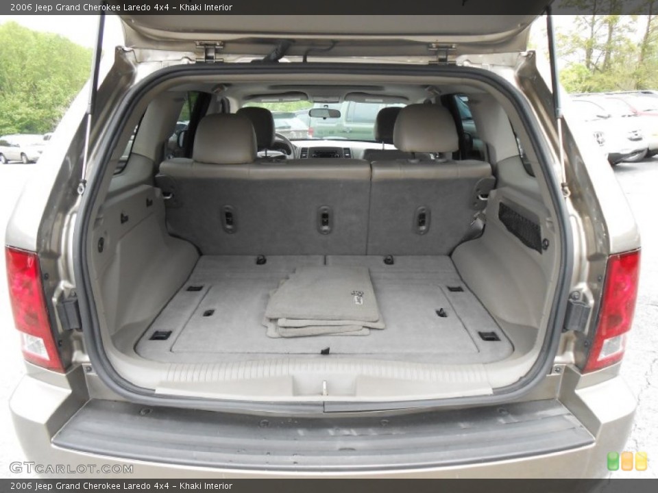 Khaki Interior Trunk For The 2006 Jeep Grand Cherokee Laredo