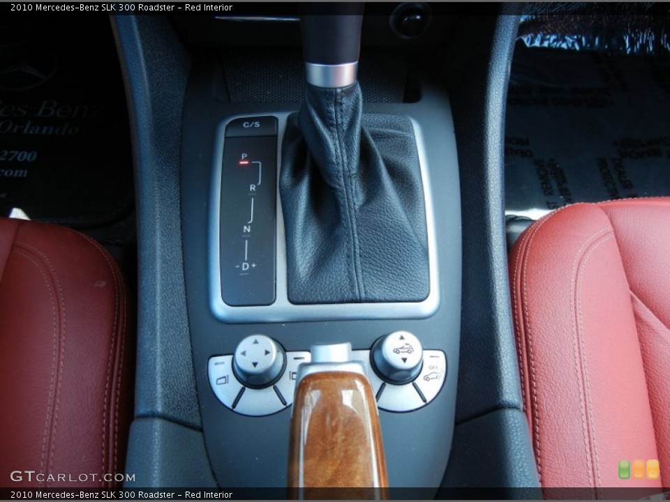 Red Interior Controls for the 2010 Mercedes-Benz SLK 300 Roadster #80994467