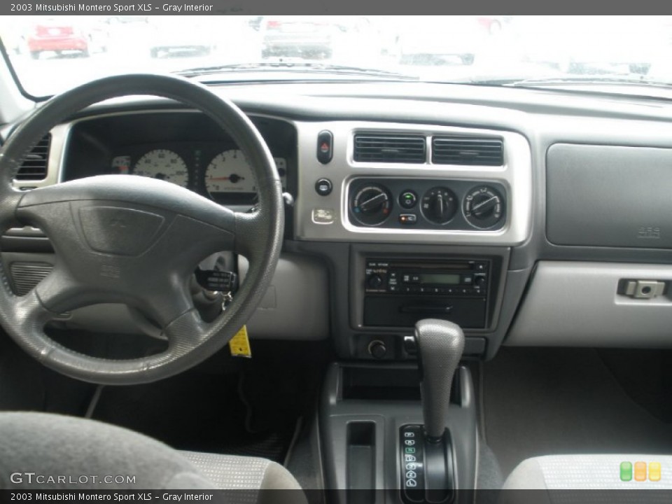 Gray Interior Dashboard for the 2003 Mitsubishi Montero Sport XLS #81001385
